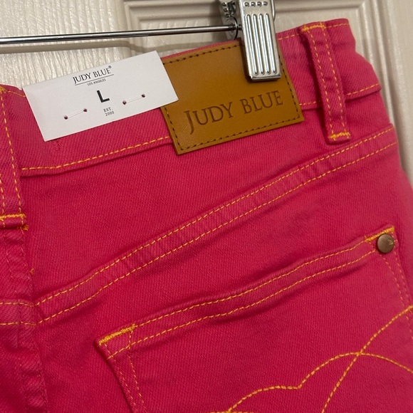 ♦️ Judy Blue Hight Waist Barbie Pink Denim Jean Shorts Size Large - Picture 2 of 7